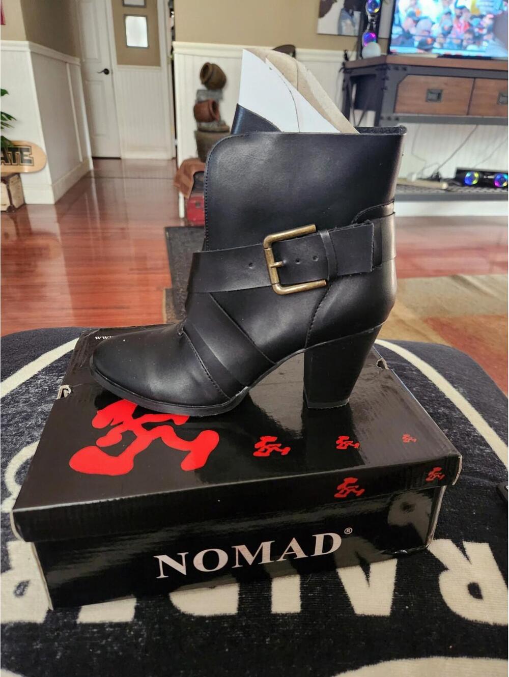 Women's Boots Size 7
